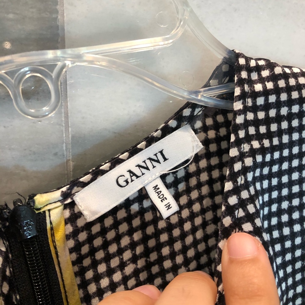 GANNI Calla Floral Plaid Silk-blend Twist Crop Top - Picture 5 of 7